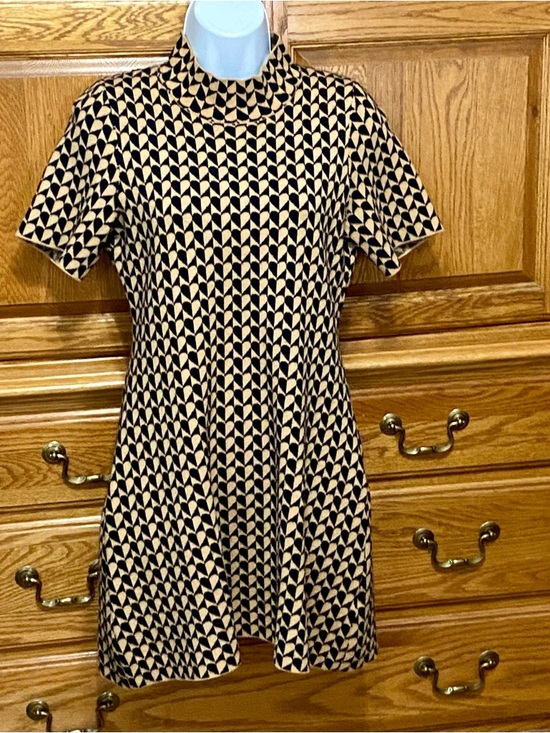 Anthropologie Dresses & Skirts - Anthropologie The Nina Short-Sleeve Mock-Neck Mod Mini Dress Brown Motif Sz M